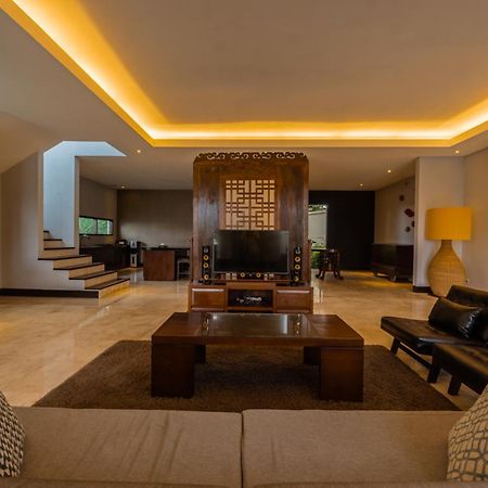 Terra Hill Villa Джимбаран Экстерьер фото